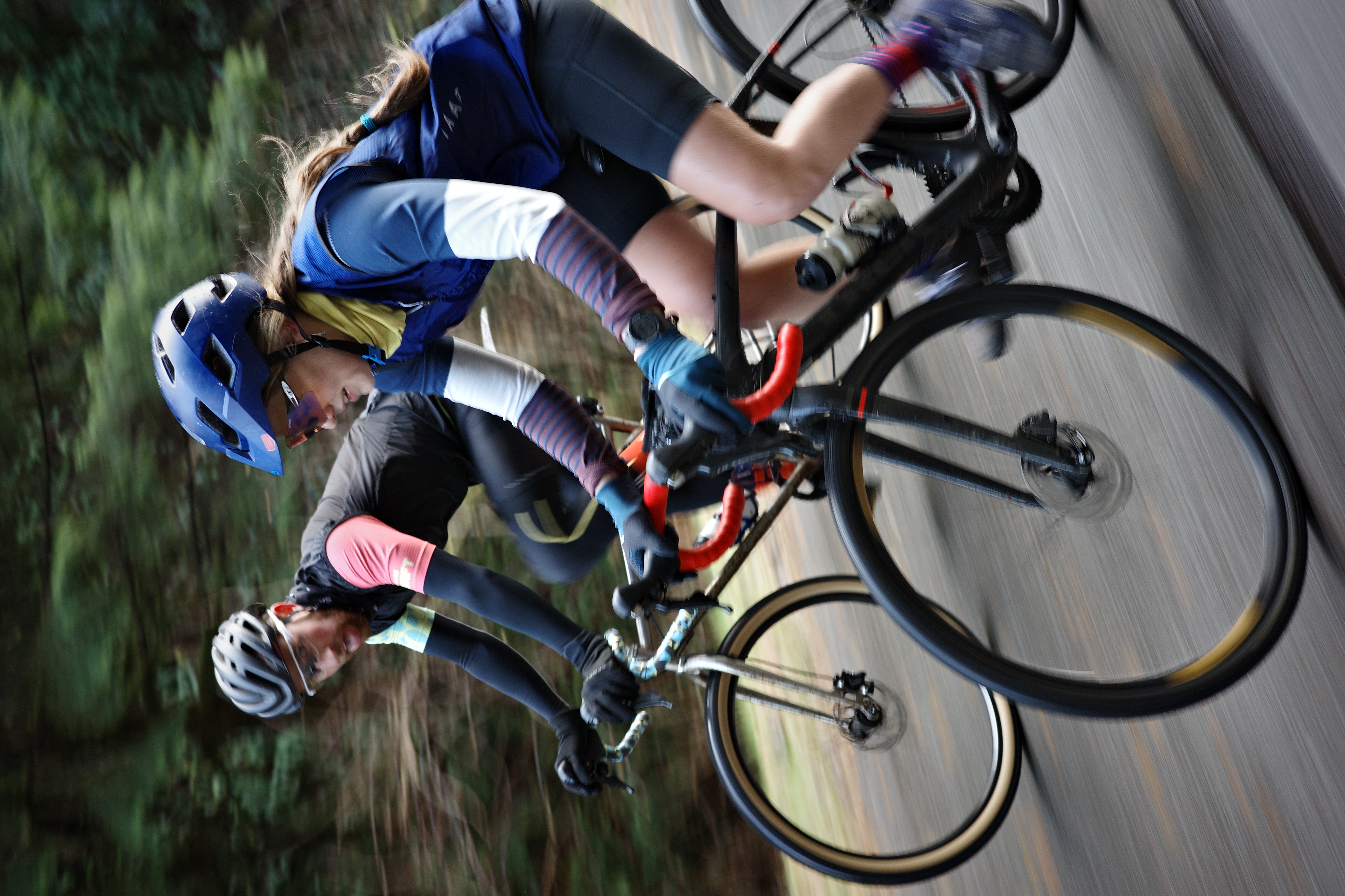 Cyclists on a race - Dr. Lee is an active marathon runner and competitive cyclist